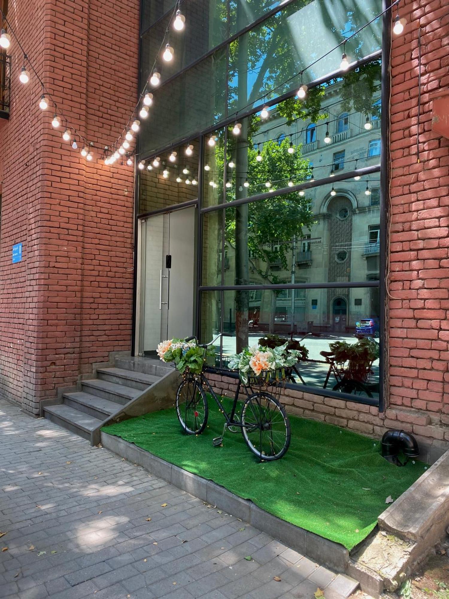 Queen Hostel Тбилиси Экстерьер фото